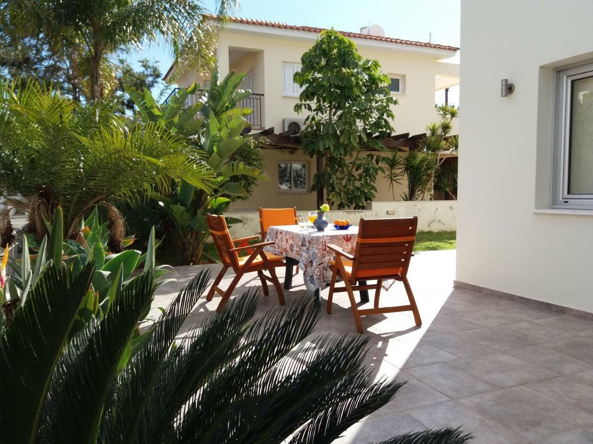 Family Home Protaras Extérieur photo